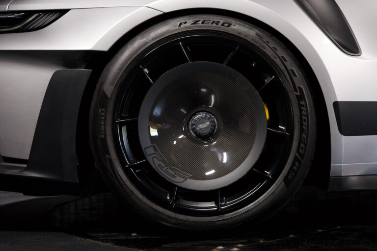 Porsche 911 (992) GT3 RS 4