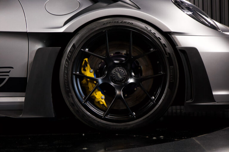 Porsche 911 (992) GT3 RS 4