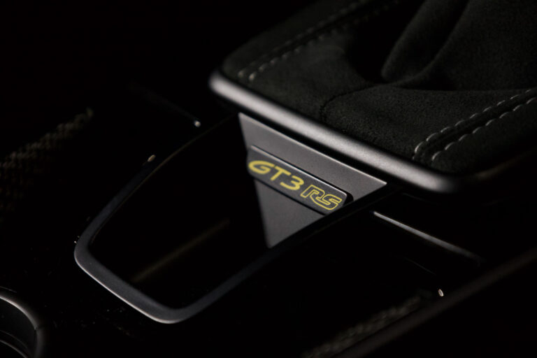 Porsche 911 (992) GT3 RS 4