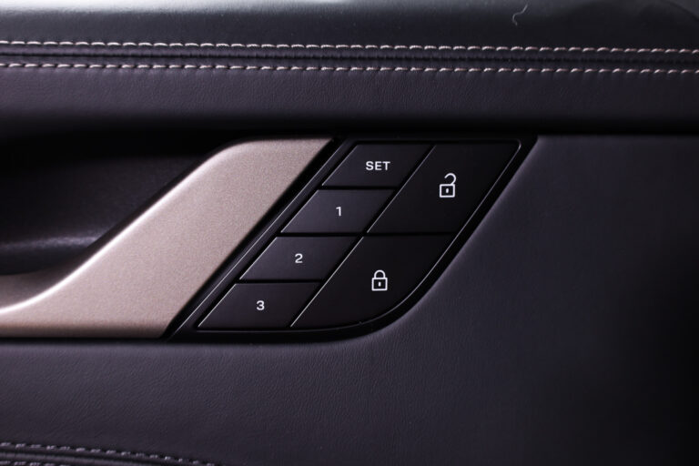 Porsche 911 (992) Turbo 50 Years 3
