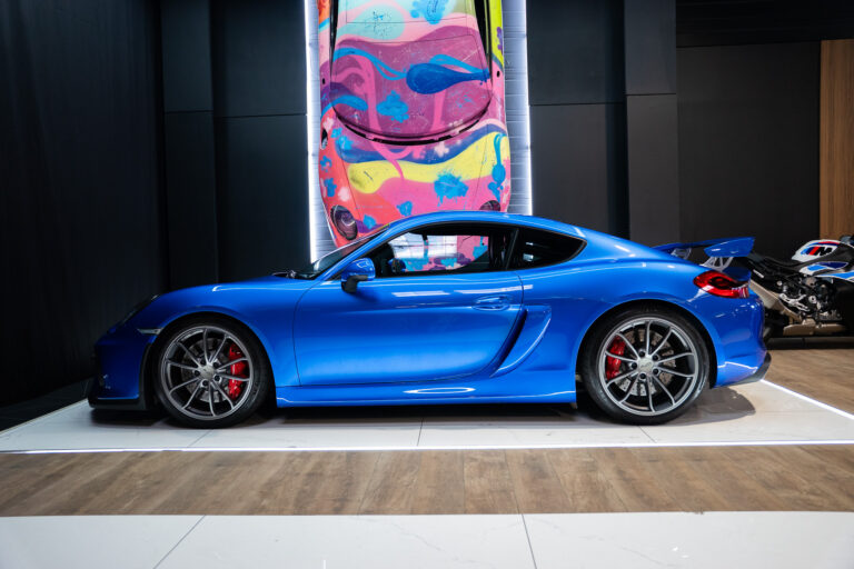 Porsche 981 Cayman GT4 3