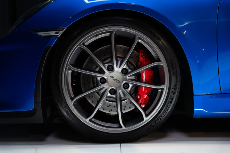 Porsche 981 Cayman GT4 3