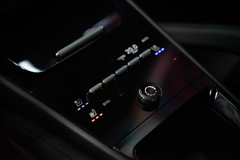 Porsche Cayenne Coupé E-Hybrid 3