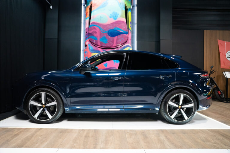 Porsche Cayenne Coupé E-Hybrid 3