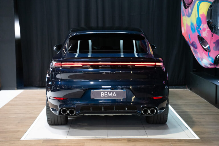 Porsche Cayenne Coupé E-Hybrid 3