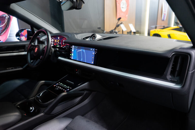 Porsche Cayenne Coupé E-Hybrid 3