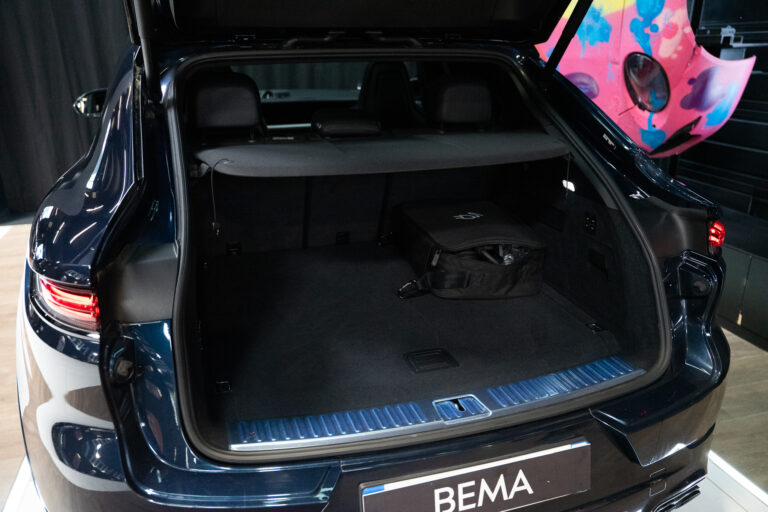 Porsche Cayenne Coupé E-Hybrid 3