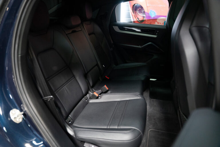 Porsche Cayenne Coupé E-Hybrid 3