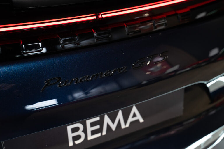 Porsche Panamera GTS 4
