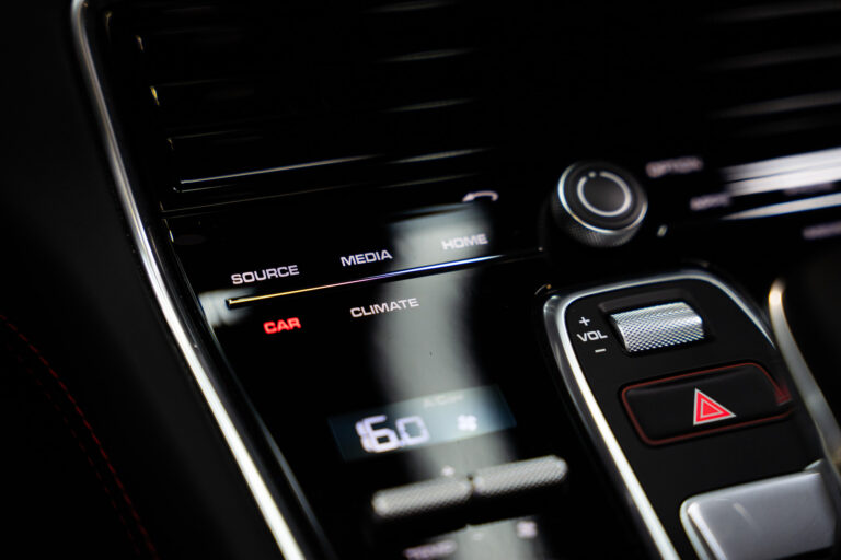 Porsche Panamera GTS 4