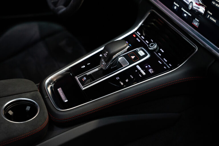 Porsche Panamera GTS 4